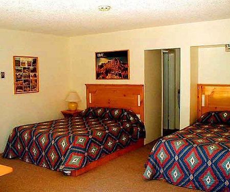 Capitol Reef Inn & Cafe トーリー エクステリア 写真